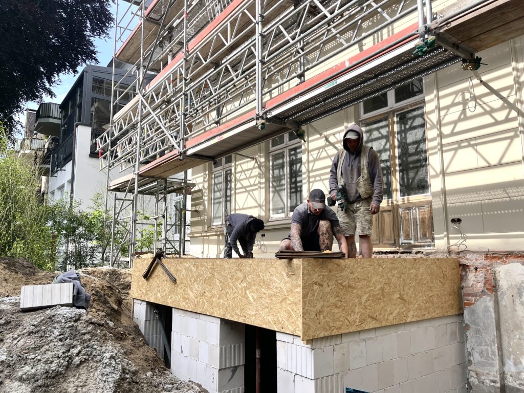 Betonage, Schalung errichten